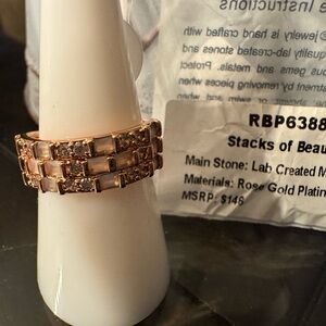 Stacks of beauty ring bomb party size 8